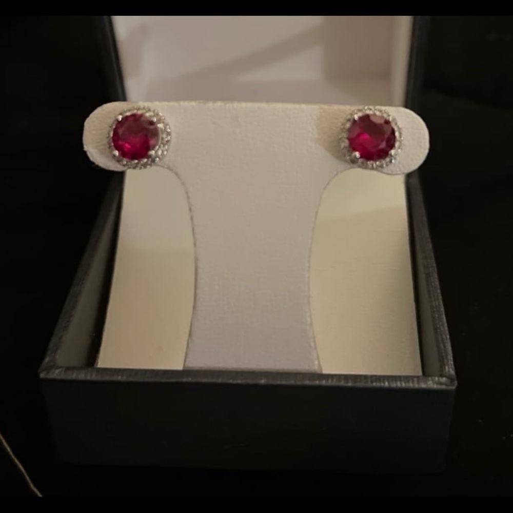 Elegant Pink Stud Earrings